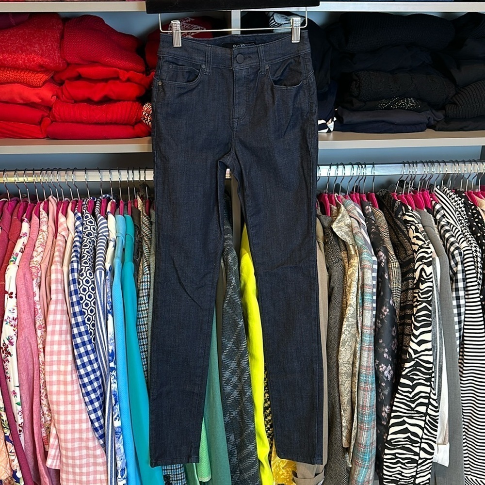 Eva Longoria high rise size 0 dark blue skinny jeans​